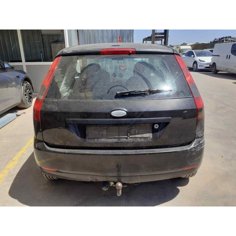 ford fiesta (cbk) del año 2004