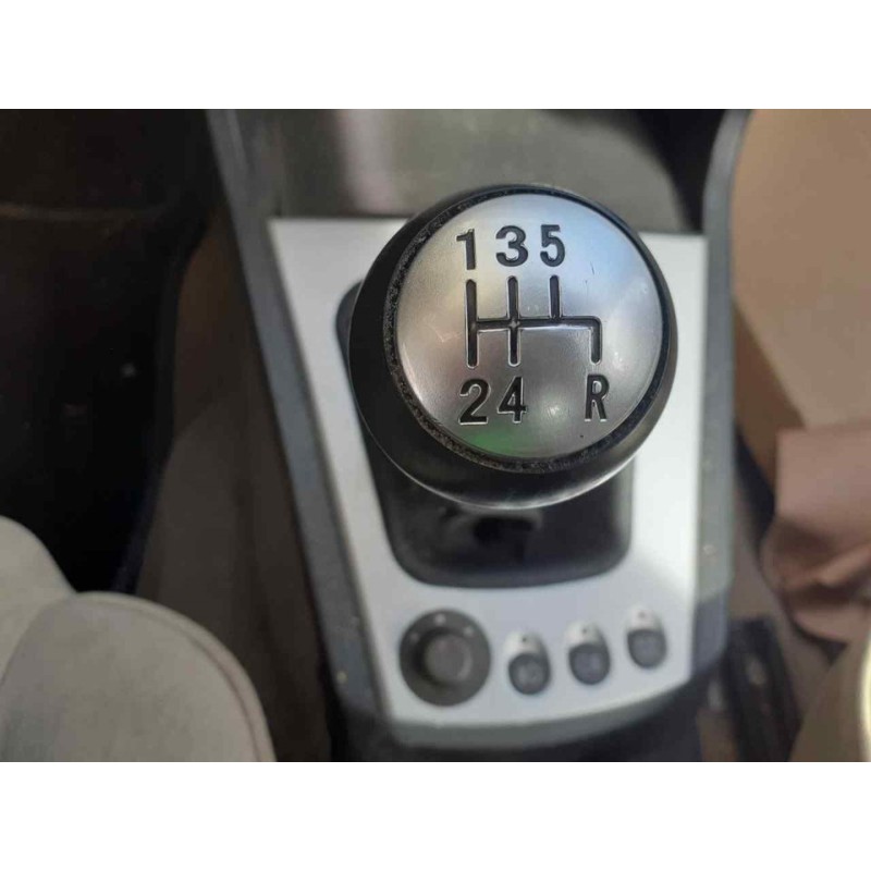 alfa romeo 156 del año 2005