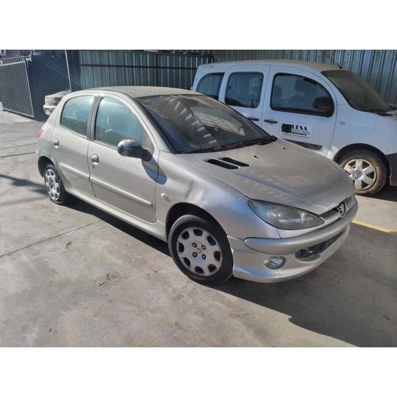 peugeot 206 berlina del año 2005