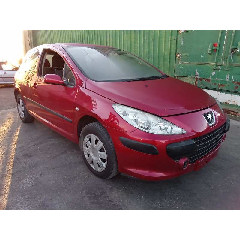 peugeot 307 berlina (s2) del año 2008