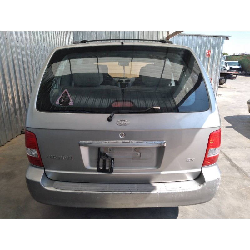 kia carnival ii del año 2003