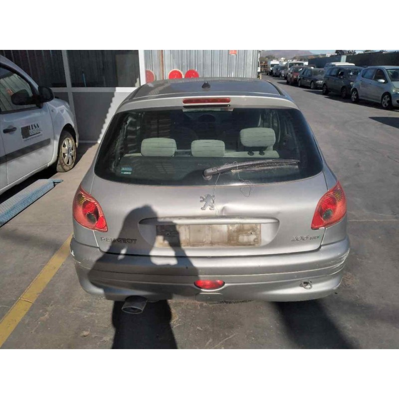 peugeot 206 berlina del año 2005