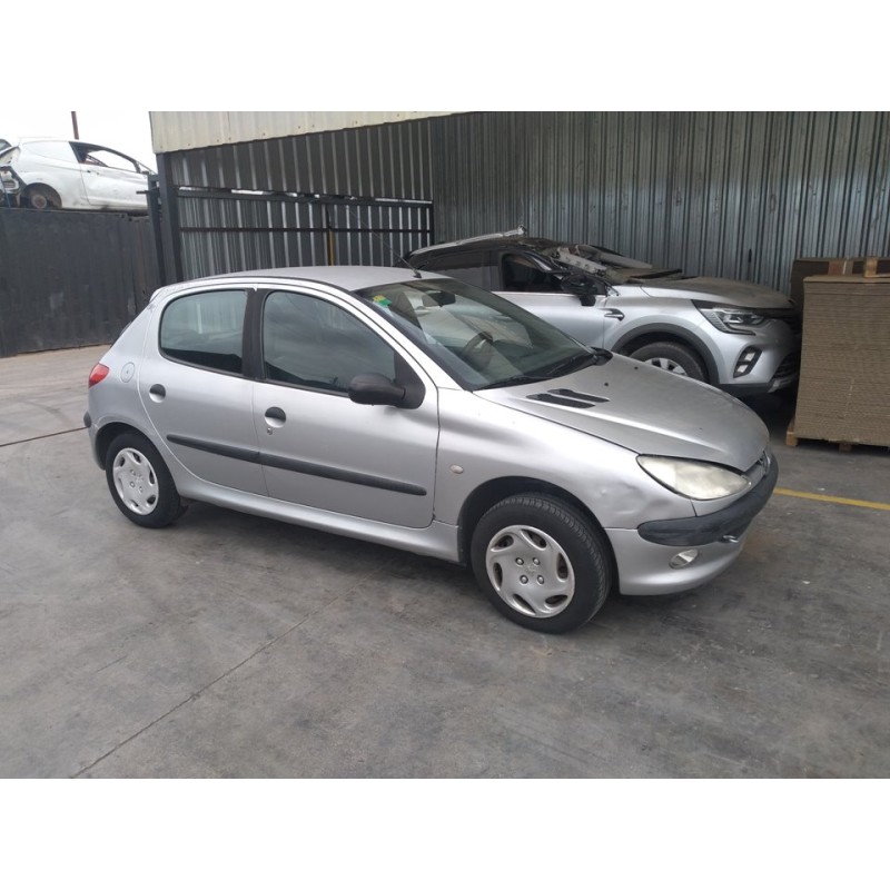 peugeot 206 berlina del año 1999