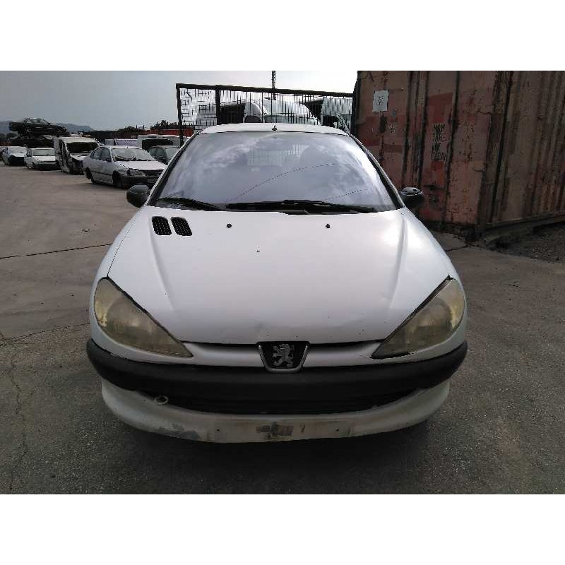 peugeot 206 berlina del año 2002
