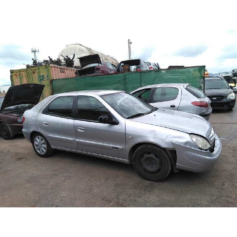 citroën xsara berlina del año 2001