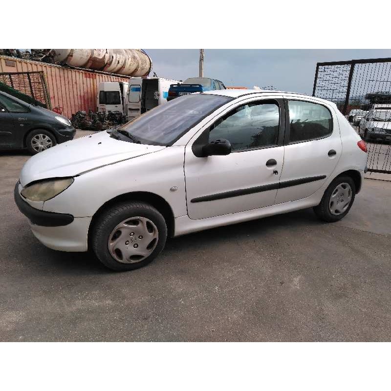 peugeot 206 berlina del año 2002