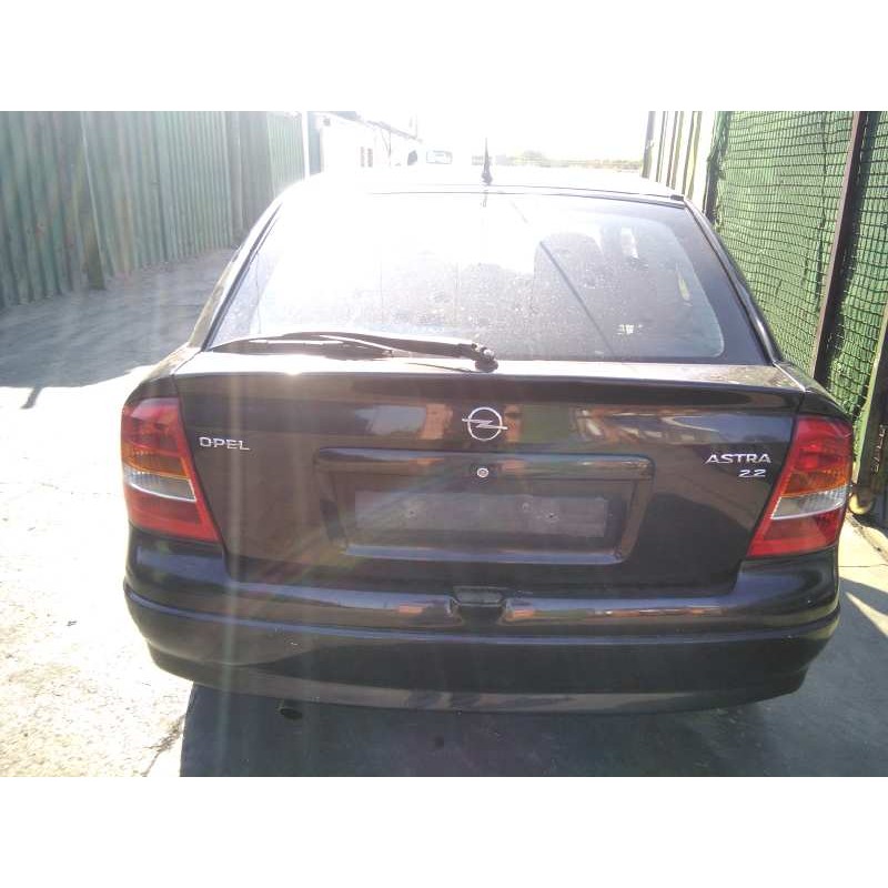 opel astra g berlina del año 2001