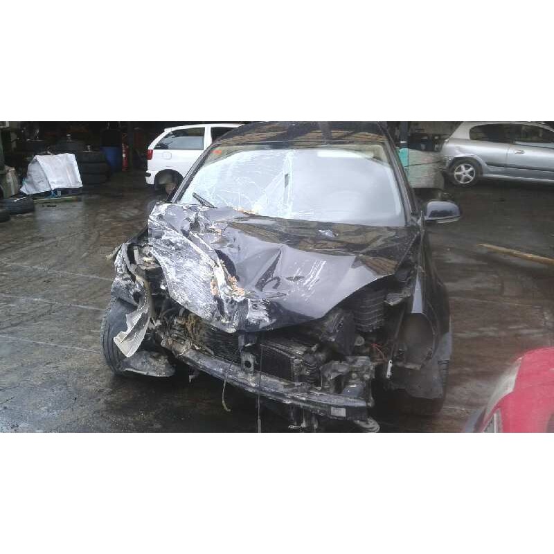 volkswagen golf v berlina (1k1) del año 2005