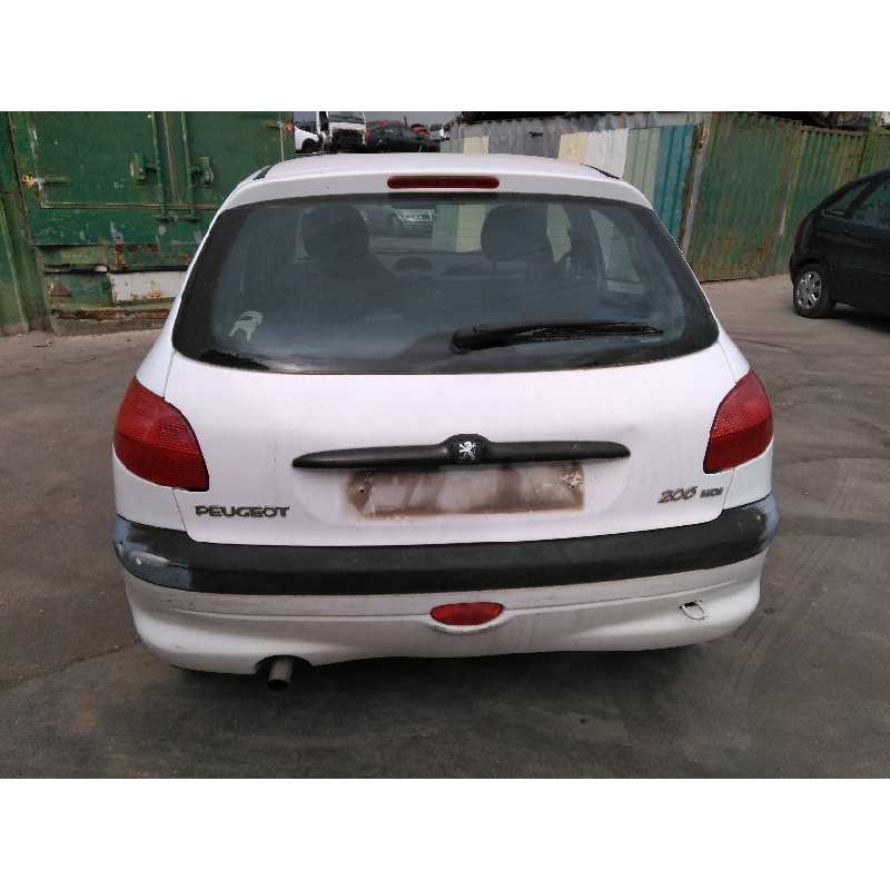 peugeot 206 berlina del año 2002
