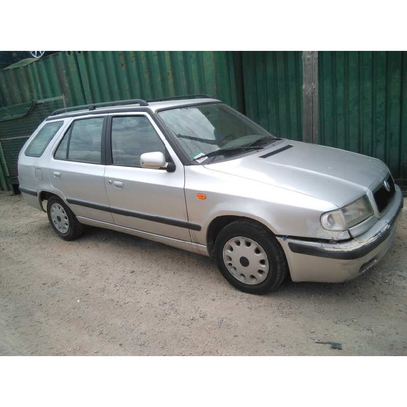 skoda felicia combi ( 795) del año 2000