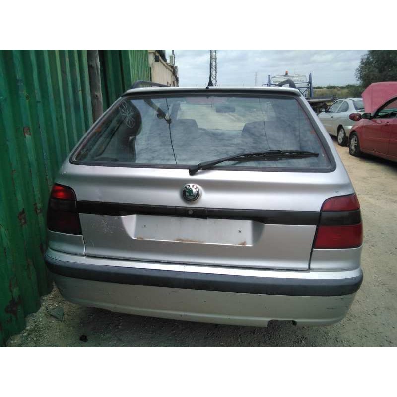 skoda felicia combi ( 795) del año 2000