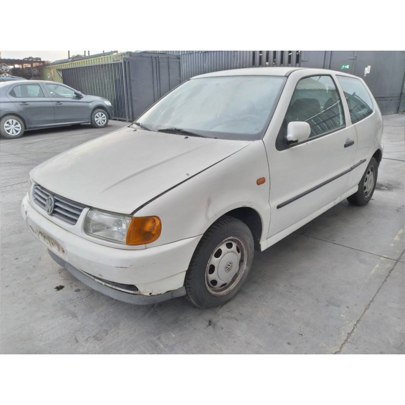 volkswagen polo berlina (6n1) del año 1995