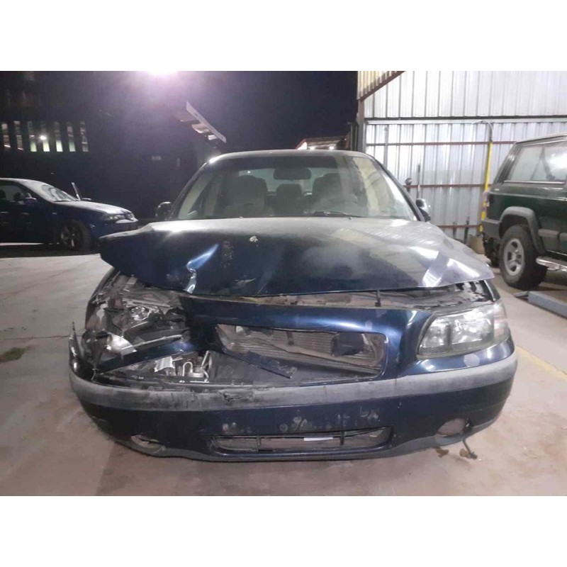 volvo s60 berlina del año 2001