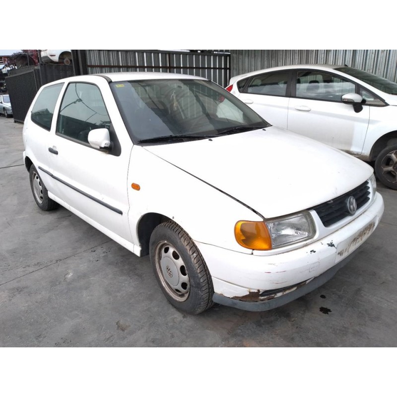 volkswagen polo berlina (6n1) del año 1995