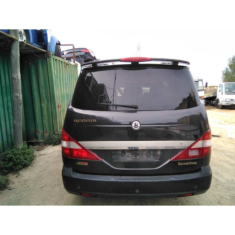 ssangyong rodius del año 2006