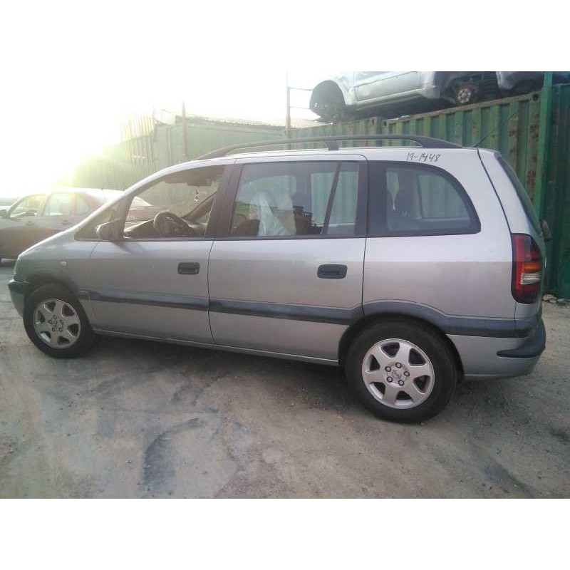 opel zafira a del año 2000