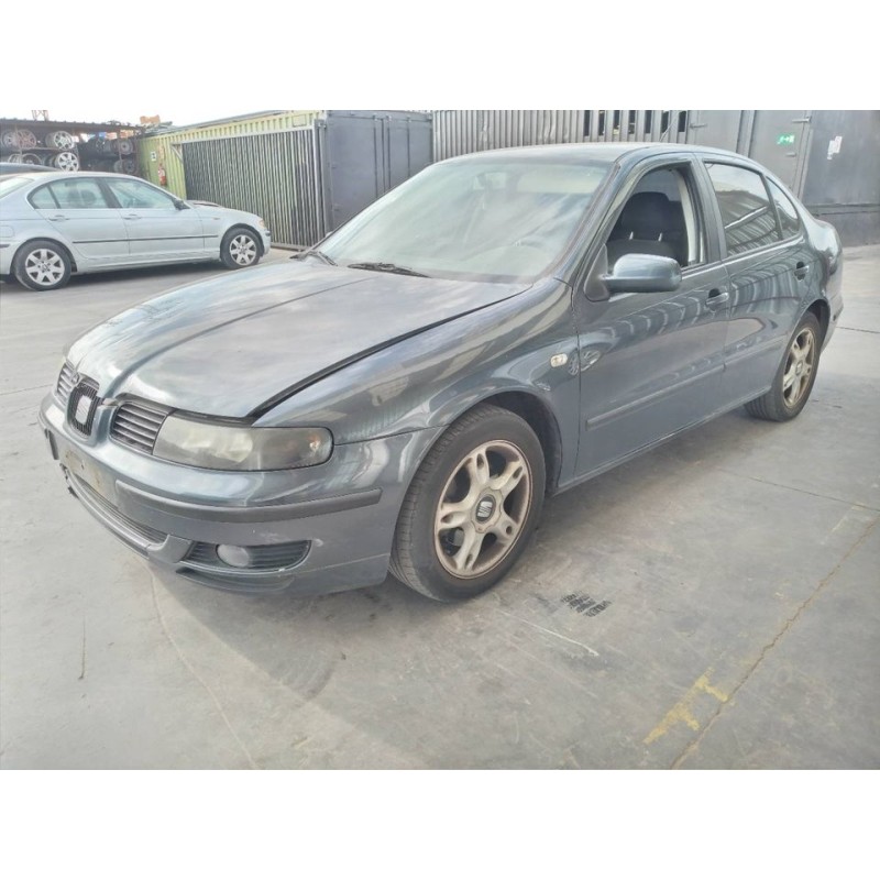 seat toledo (1m2) del año 2001