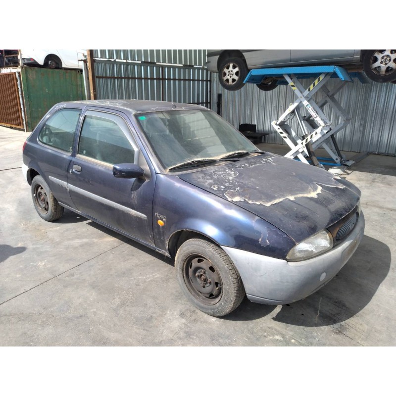 ford fiesta berlina del año 1996