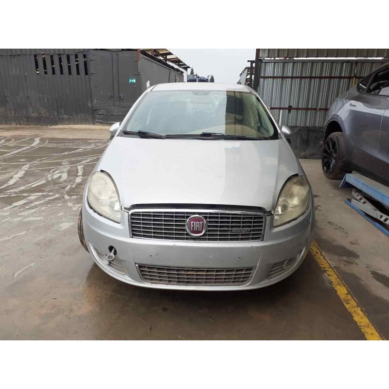 fiat linea (110) del año 2012