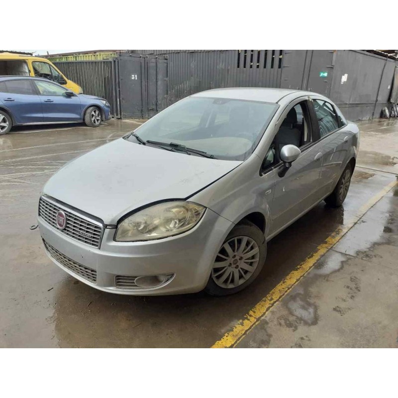 fiat linea (110) del año 2012