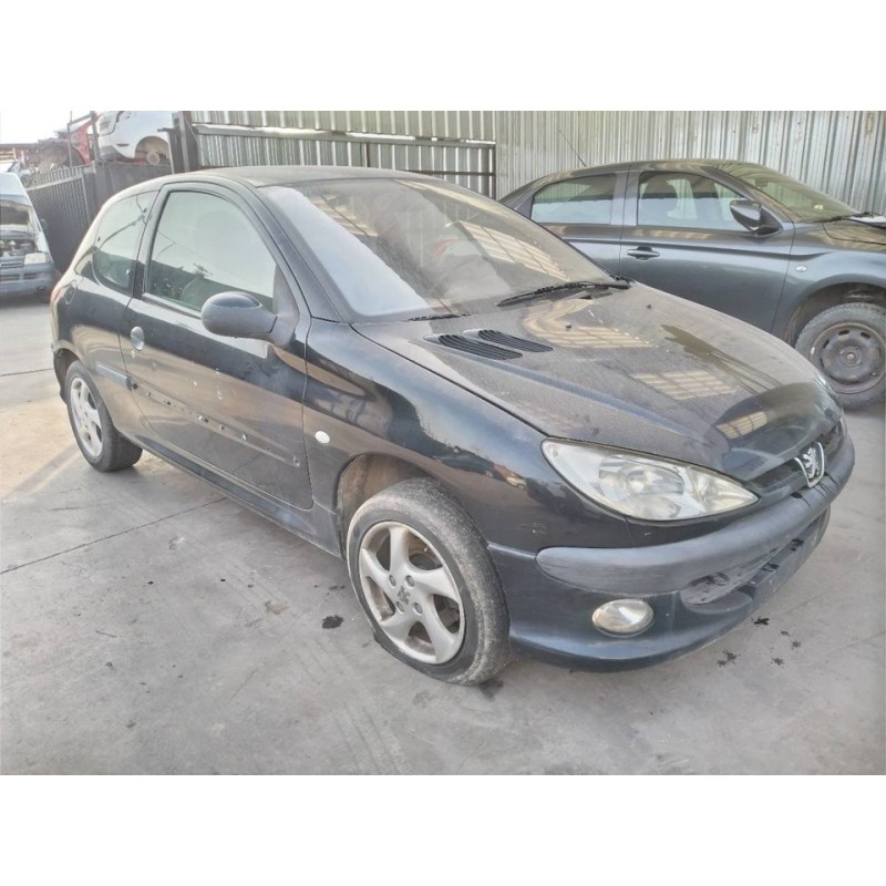 peugeot 206 berlina del año 2002