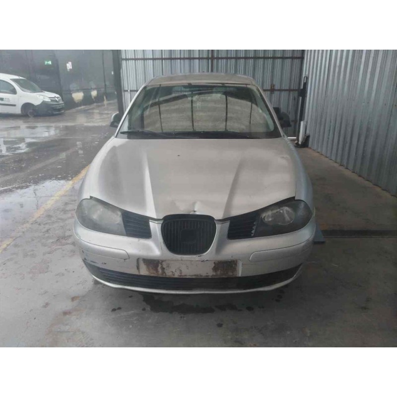 seat ibiza (6l1) del año 2003