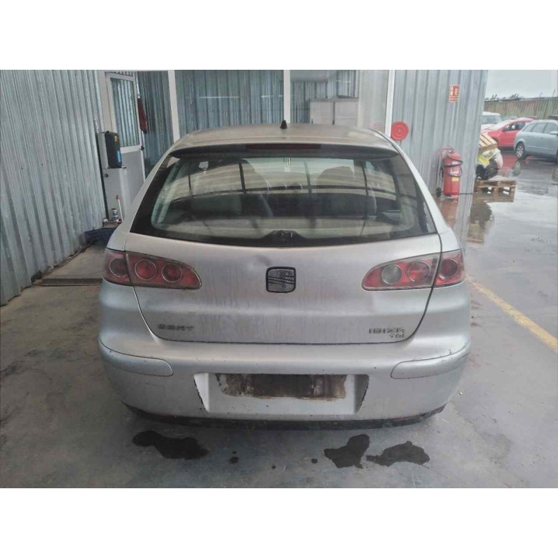 seat ibiza (6l1) del año 2003