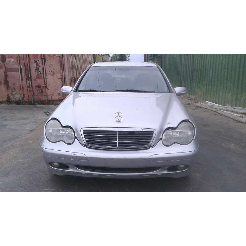 mercedes-benz clase c (w203) berlina del año 2002