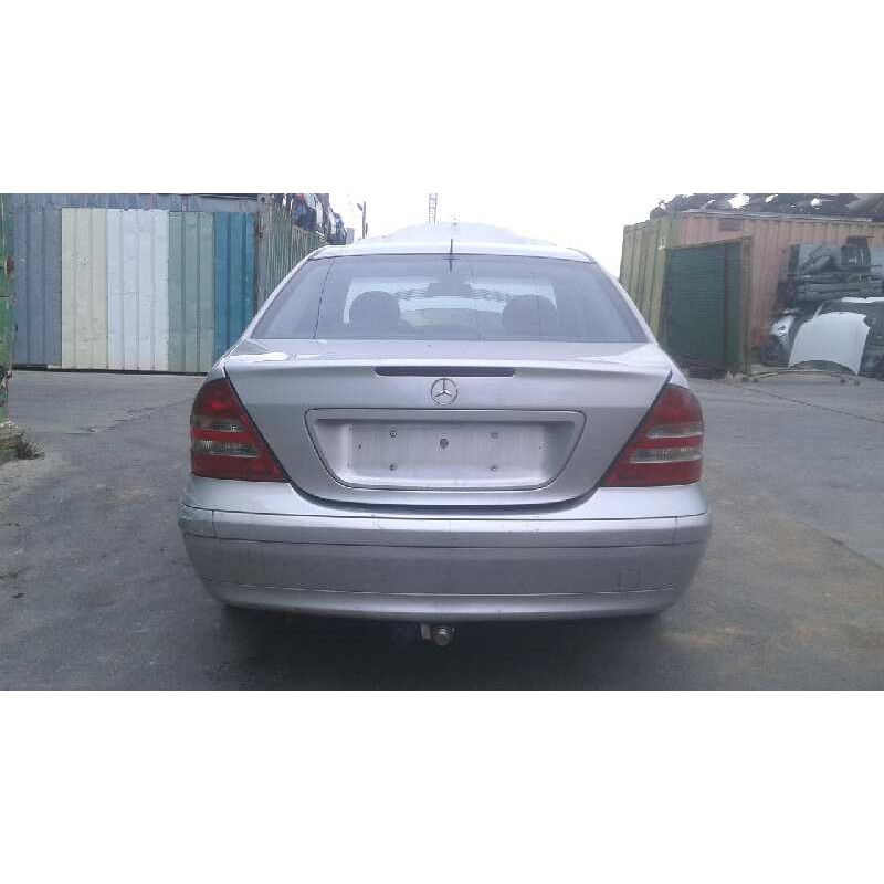 mercedes-benz clase c (w203) berlina del año 2002