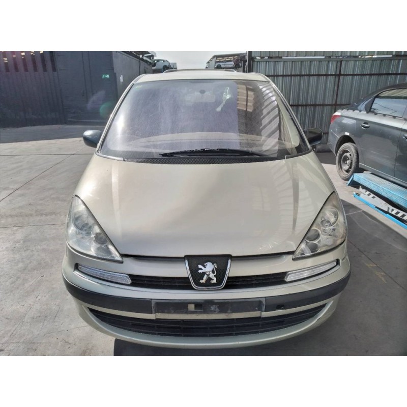 peugeot 807 del año 2004