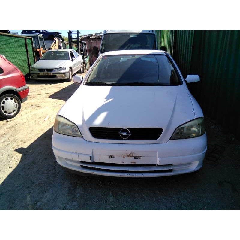 opel astra g berlina del año 1998