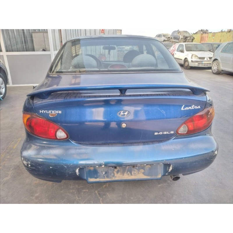hyundai lantra berlina (rd) del año 1998
