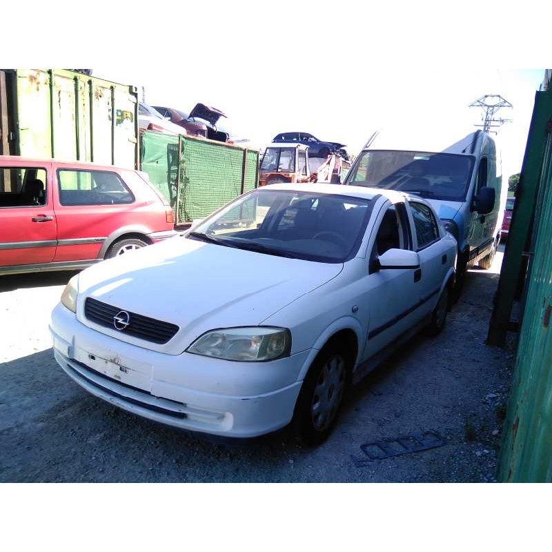 opel astra g berlina del año 1998