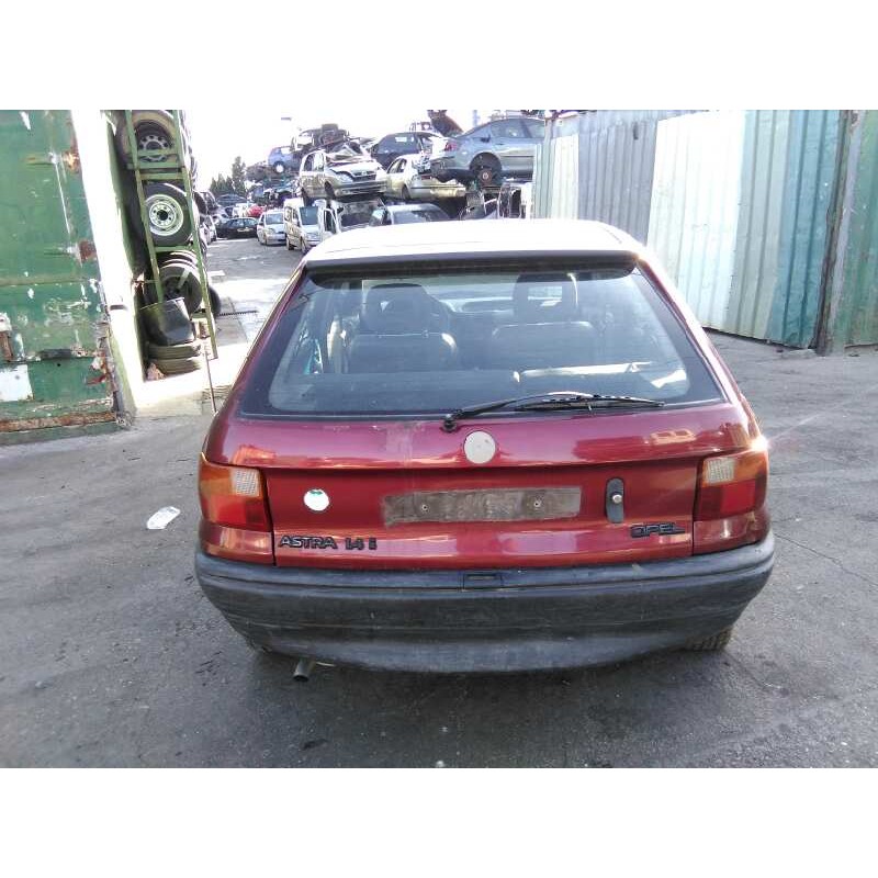 opel astra f berlina del año 1994