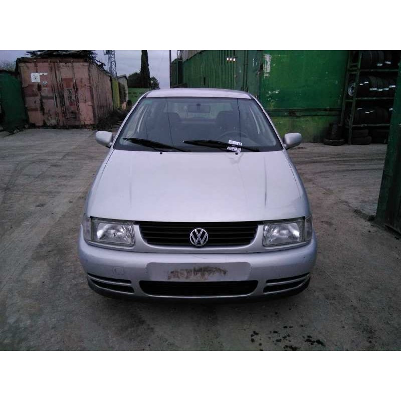 volkswagen polo berlina (6n1) del año 1998
