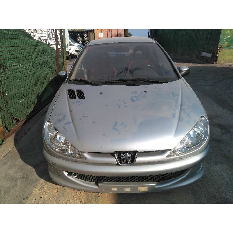 peugeot 206 berlina del año 2005
