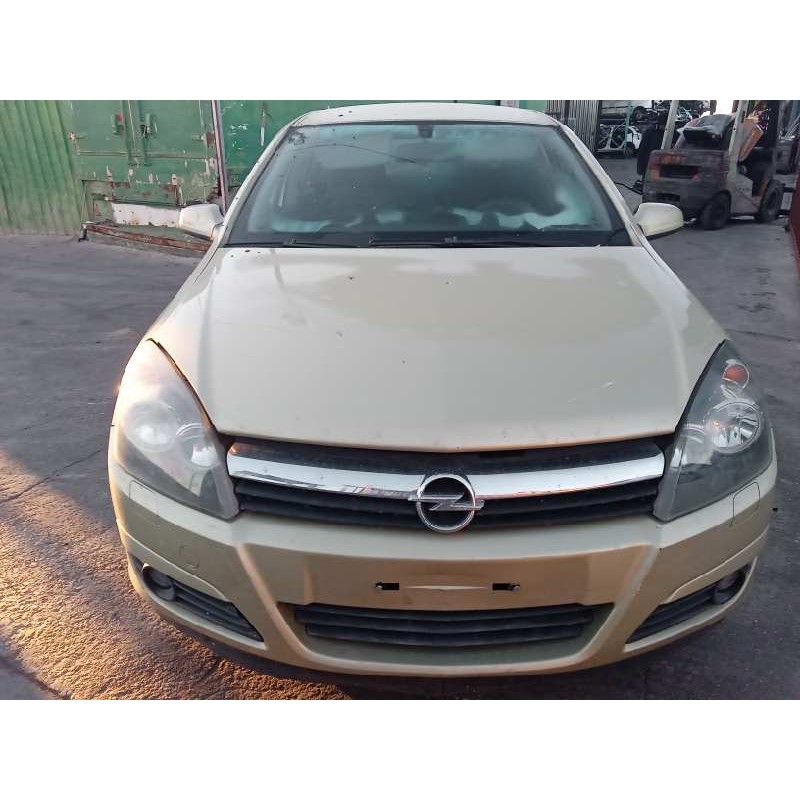 opel astra h berlina del año 2004