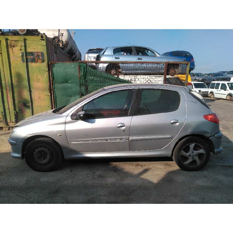 peugeot 206 berlina del año 2005