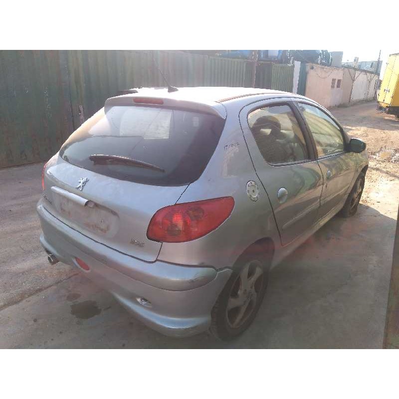 peugeot 206 berlina del año 2005