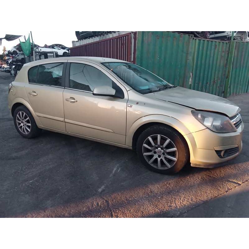 opel astra h berlina del año 2004