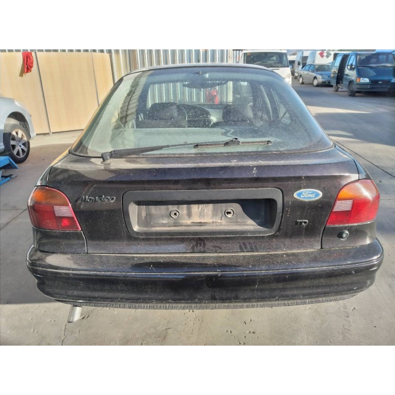 ford mondeo berlina/familiar (fd) del año 1996