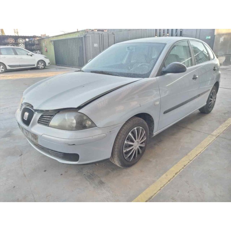 seat ibiza (6l1) del año 2002