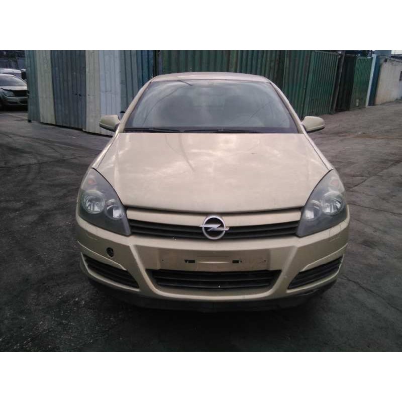 opel astra h berlina del año 2004