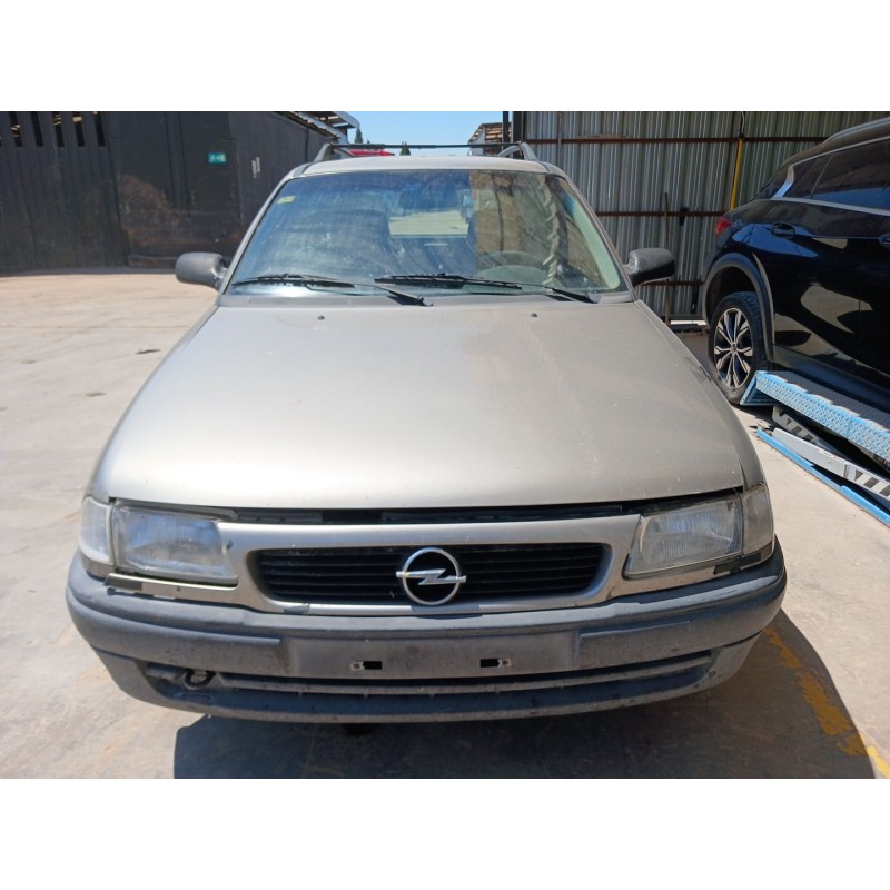 opel astra f station wagon (t92) del año 1996