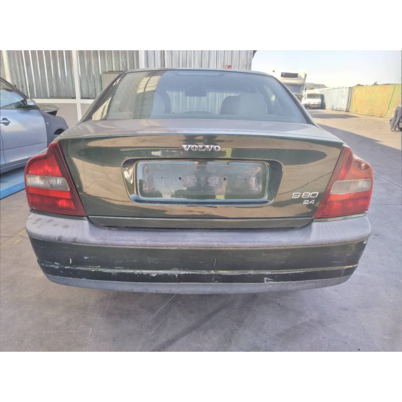 volvo s80 berlina del año 2000