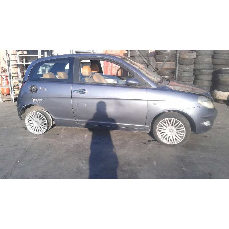 lancia ypsilon (101) del año 2004