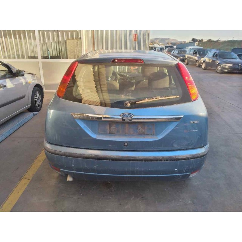 ford focus berlina (cak) del año 2003