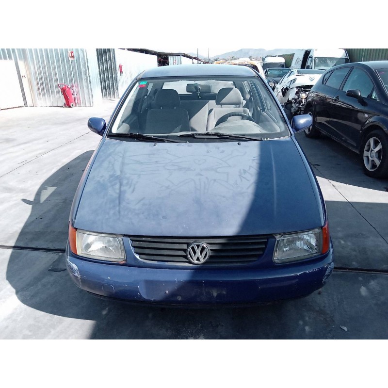 volkswagen polo berlina (6n1) del año 1995