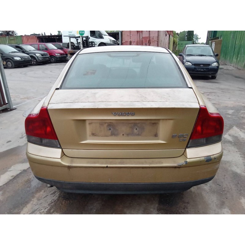volvo s60 berlina del año 2003