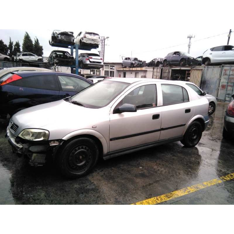 opel astra g berlina del año 2001